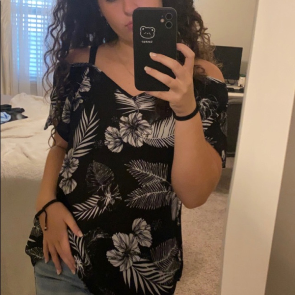 Pretty long black and white shirt with shoulders exposed
